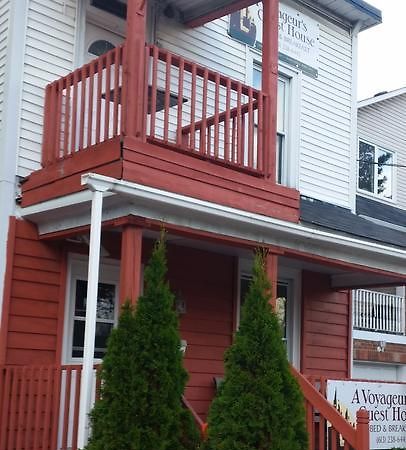 A Voyageur'S Guest House Отава Стая снимка
